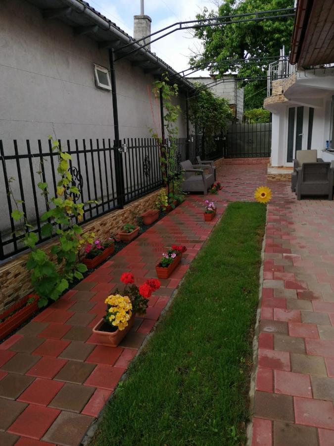 Apartmán Casa Flor Două Mai Exteriér fotografie