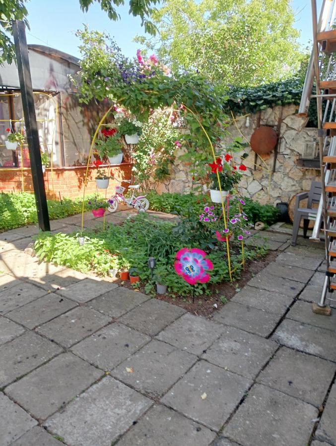 Apartmán Casa Flor Două Mai Exteriér fotografie